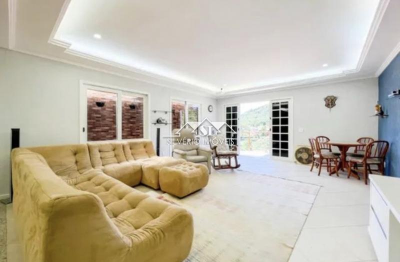 Casa à venda com 5 quartos, 480m² - Foto 11