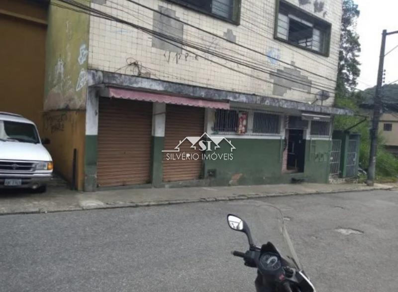 Ponto Comercial em Castrioto - Petrópolis/RJ 