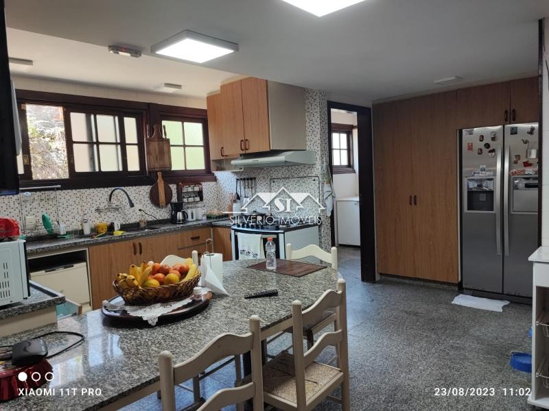 Casa à venda com 5 quartos, 500m² - Foto 32