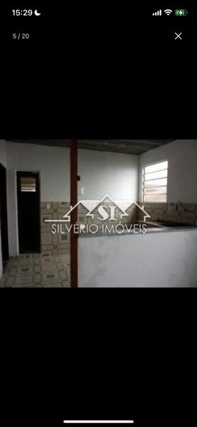 Casa à venda com 2 quartos, 80m² - Foto 13