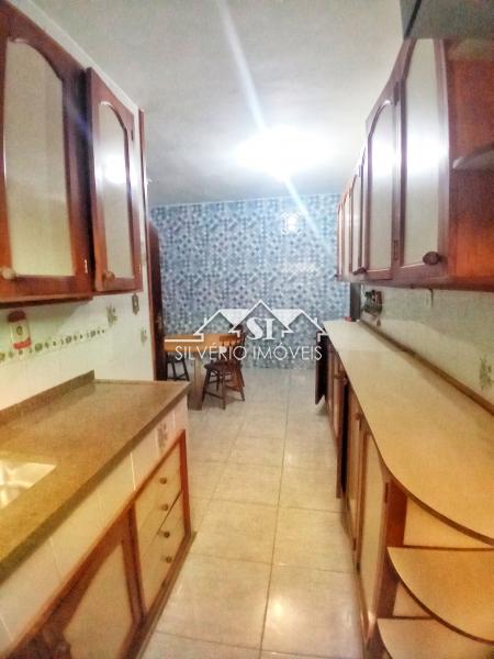 Casa para alugar com 2 quartos, 150m² - Foto 11