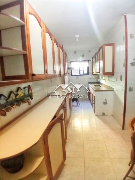 Casa para alugar com 2 quartos, 150m² - Foto 12