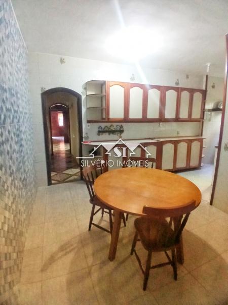 Casa para alugar com 2 quartos, 150m² - Foto 13
