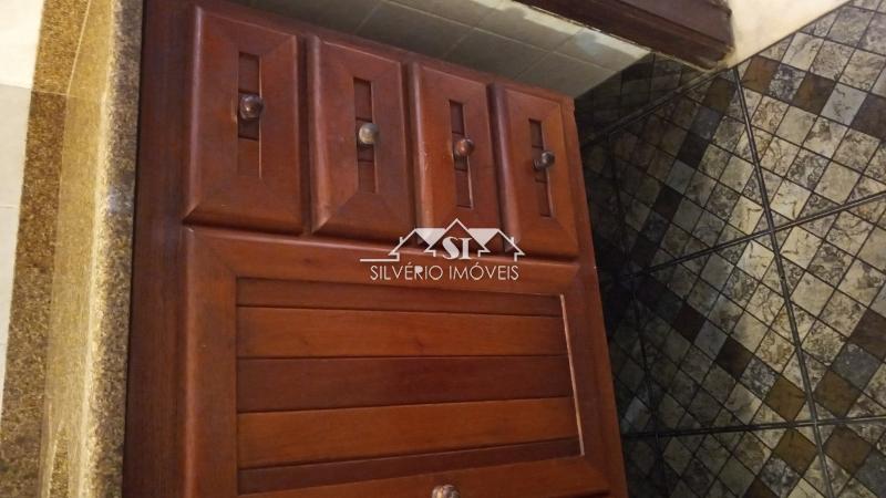 Casa para alugar com 6 quartos, 300m² - Foto 19