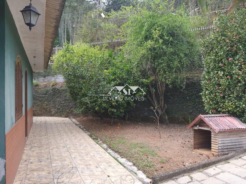 Casa à venda com 2 quartos, 137m² - Foto 3