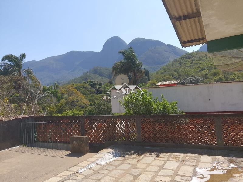 Casa à venda com 2 quartos, 137m² - Foto 2
