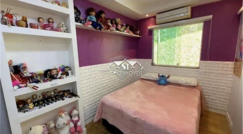Casa à venda com 5 quartos, 300m² - Foto 10