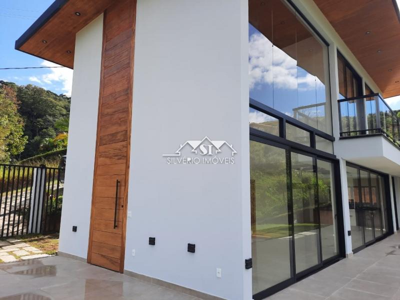 Casa à venda com 3 quartos, 260m² - Foto 4