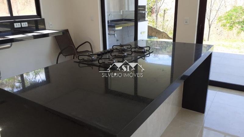Casa à venda com 3 quartos, 260m² - Foto 26