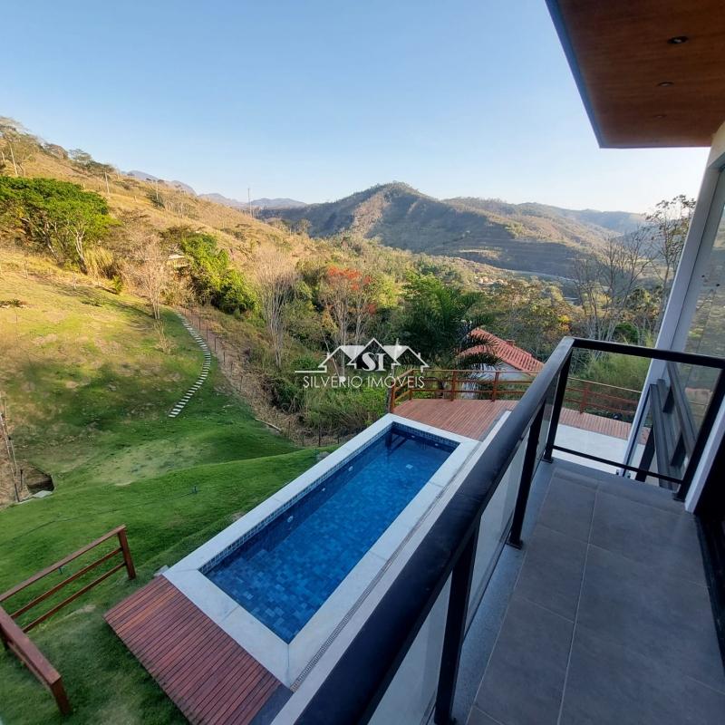 Casa à venda com 3 quartos, 260m² - Foto 3