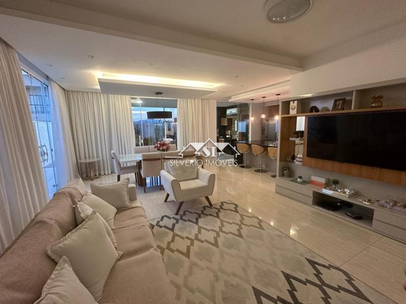 Casa à venda com 3 quartos, 288m² - Foto 3