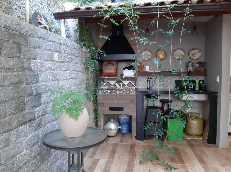 Casa à venda com 3 quartos, 150m² - Foto 3