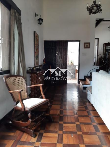Casa à venda com 3 quartos, 150m² - Foto 10