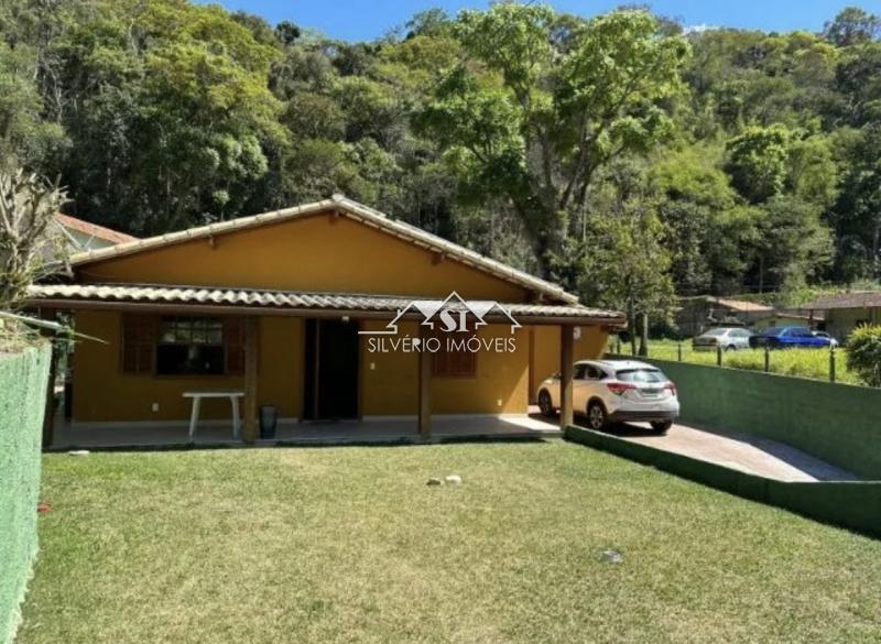 Casa à venda com 4 quartos, 300m² - Foto 2