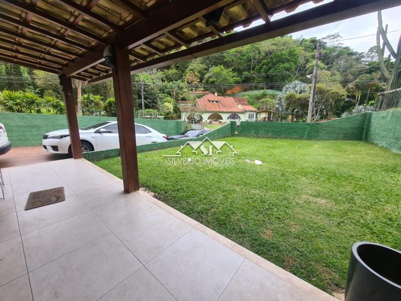 Casa à venda com 4 quartos, 300m² - Foto 6