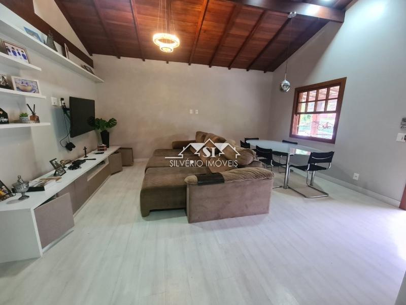 Casa à venda com 4 quartos, 300m² - Foto 10