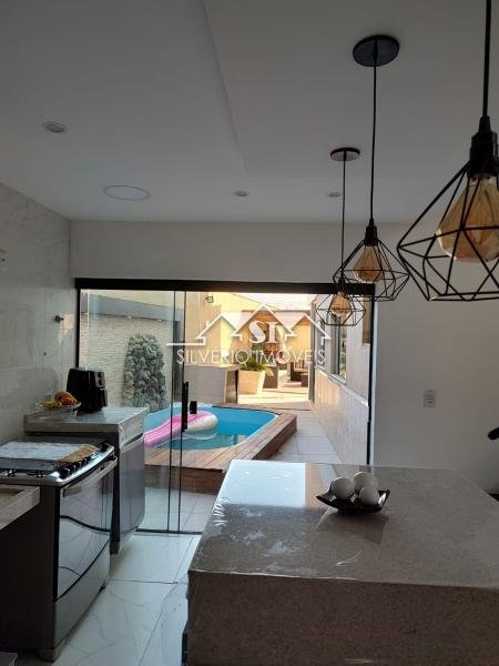 Casa à venda com 4 quartos, 139m² - Foto 9