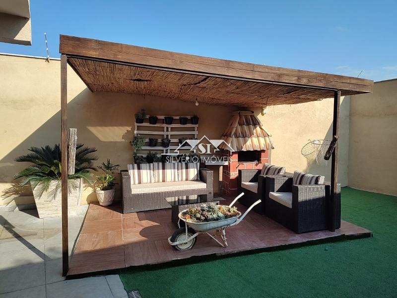 Casa à venda com 4 quartos, 139m² - Foto 2