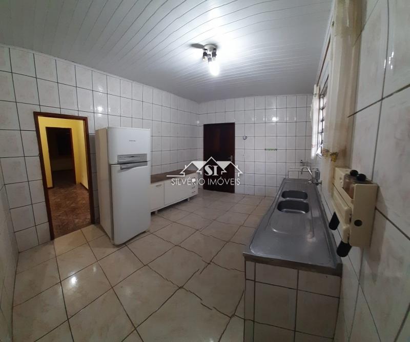 Casa à venda com 2 quartos, 90m² - Foto 15