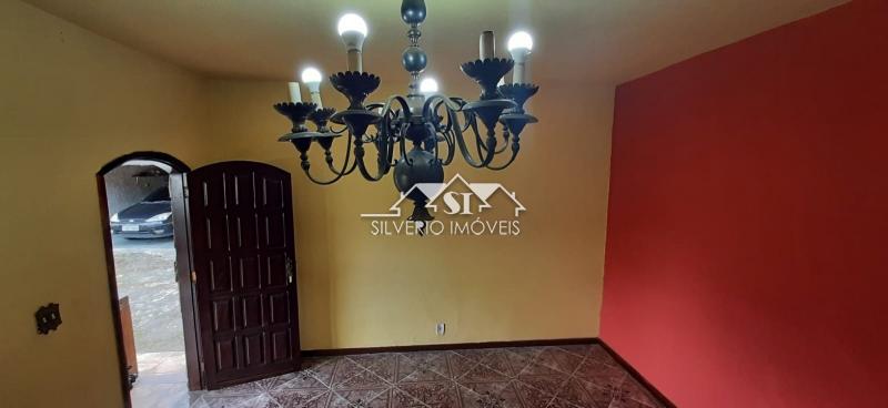Casa à venda com 2 quartos, 90m² - Foto 28