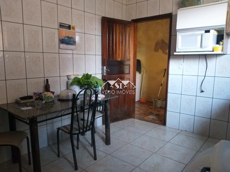 Casa à venda com 2 quartos, 90m² - Foto 33