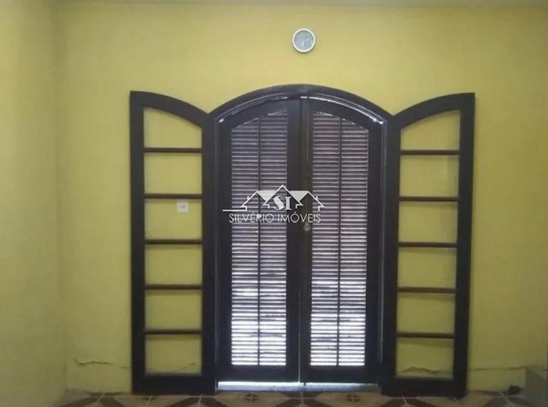 Casa à venda com 4 quartos, 100m² - Foto 8