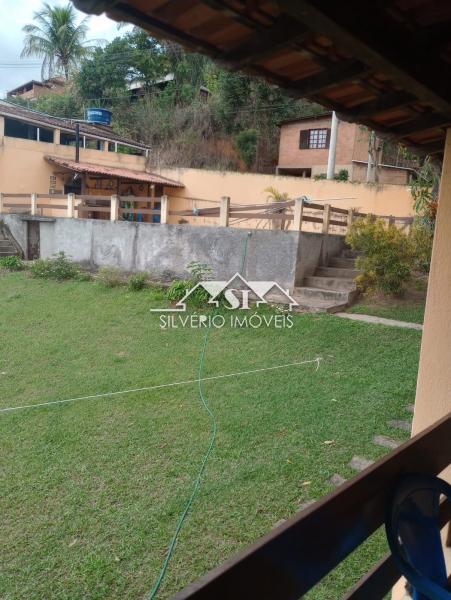 Casa à venda com 4 quartos, 300m² - Foto 9