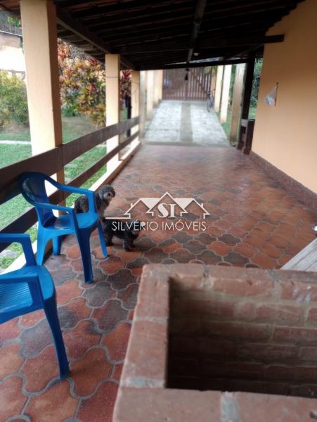 Casa à venda com 4 quartos, 300m² - Foto 11