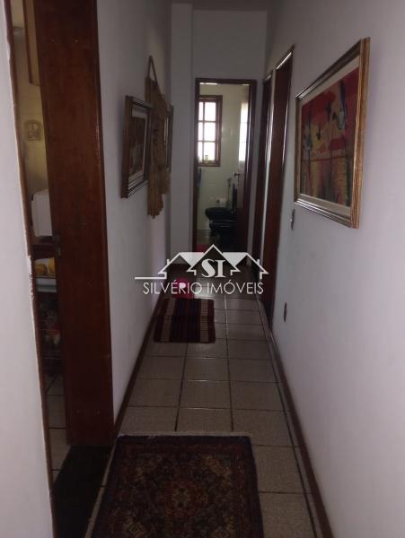 Casa à venda com 4 quartos, 300m² - Foto 21