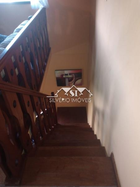 Casa à venda com 4 quartos, 300m² - Foto 22
