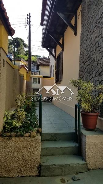 Casa à venda em Valparaíso, Petrópolis - RJ - Foto 1