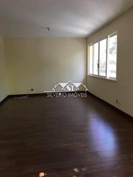 Casa à venda com 3 quartos, 140m² - Foto 11