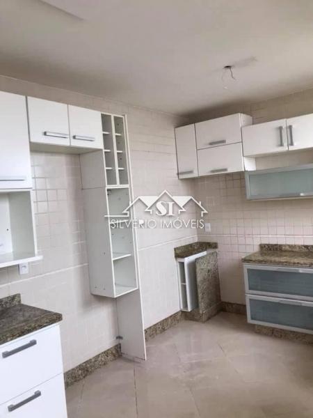 Casa à venda com 3 quartos, 140m² - Foto 16