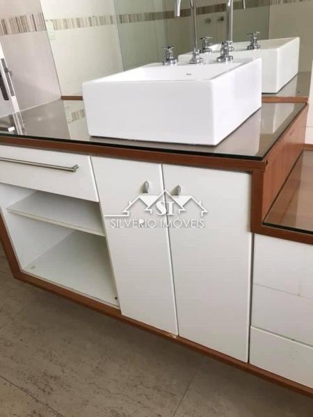 Casa à venda com 3 quartos, 140m² - Foto 25