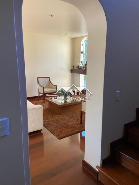 Casa à venda com 5 quartos, 210m² - Foto 12