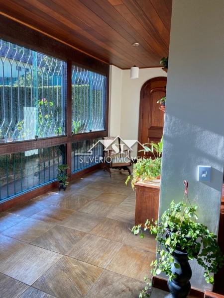 Casa à venda com 5 quartos, 210m² - Foto 19
