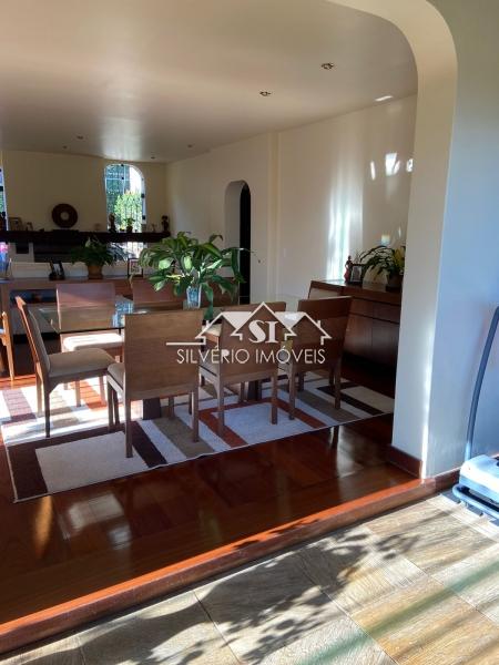 Casa à venda com 5 quartos, 210m² - Foto 20
