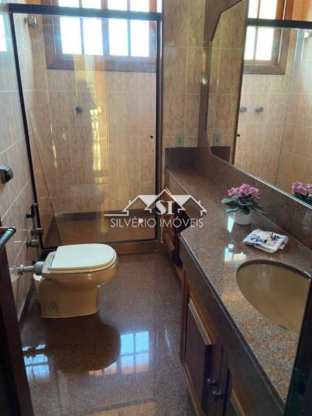 Casa à venda com 5 quartos, 210m² - Foto 44