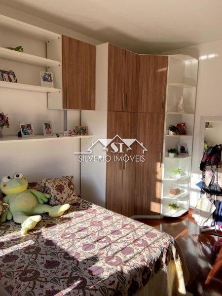 Casa à venda com 5 quartos, 210m² - Foto 45