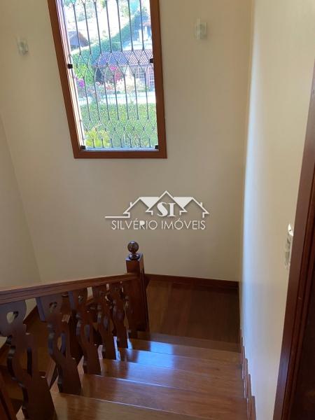 Casa à venda com 5 quartos, 210m² - Foto 50