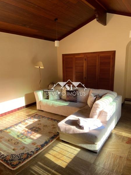 Casa à venda com 5 quartos, 210m² - Foto 51