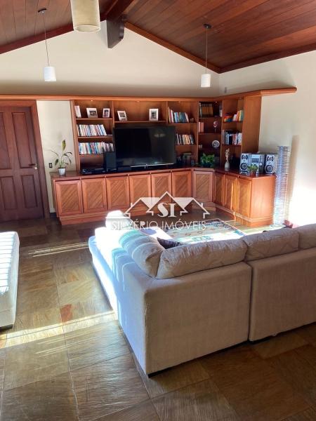 Casa à venda com 5 quartos, 210m² - Foto 52