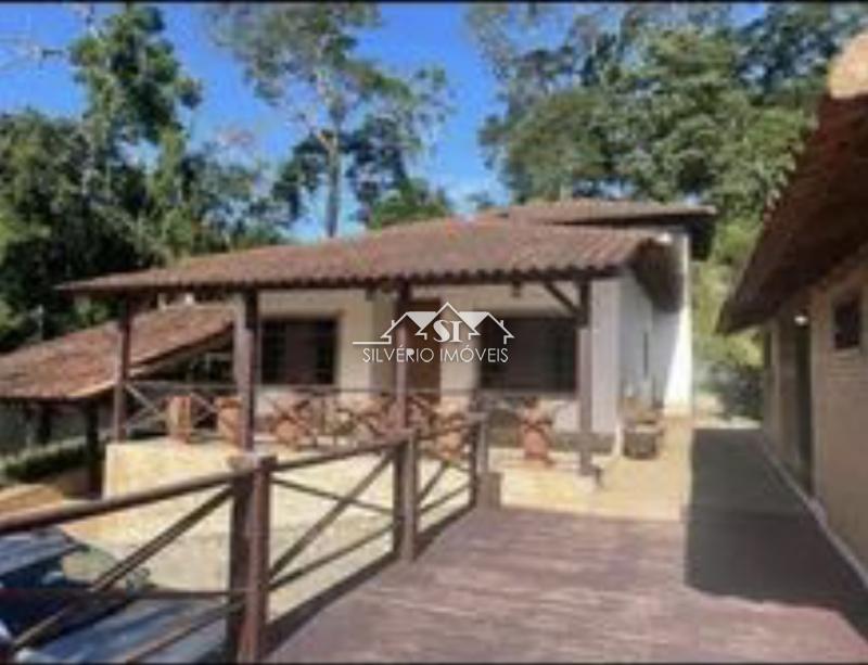 Casa à venda com 4 quartos, 500m² - Foto 3