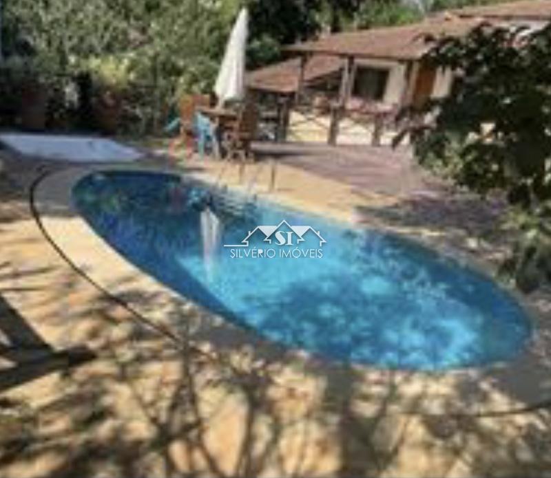 Casa à venda com 4 quartos, 500m² - Foto 2
