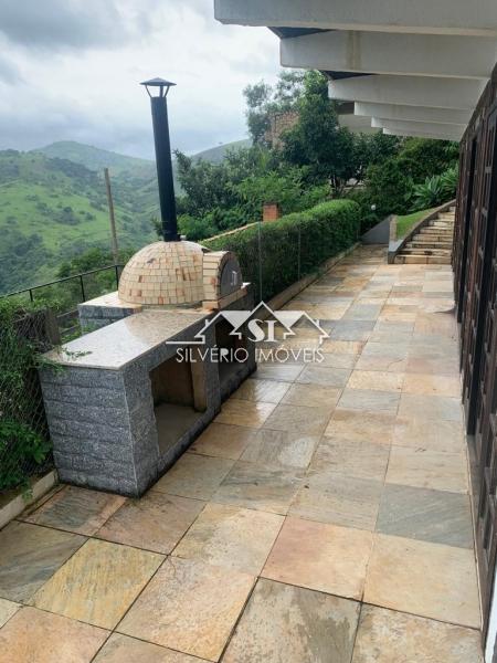 Casa para alugar com 5 quartos, 100m² - Foto 4