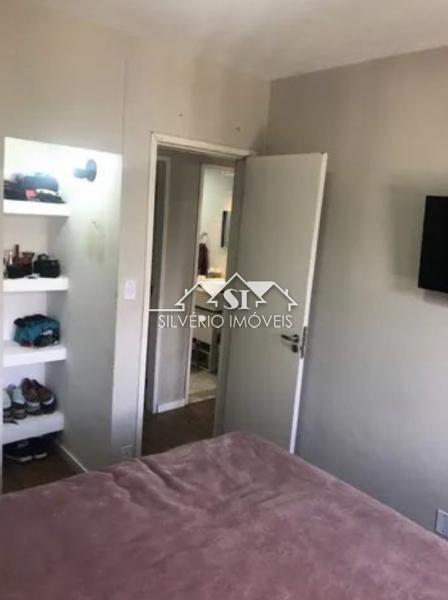 Apartamento à venda com 2 quartos, 61m² - Foto 2
