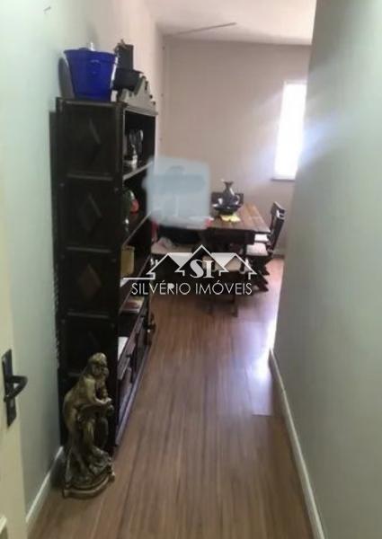 Apartamento à venda com 2 quartos, 61m² - Foto 4