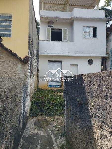 Casa em Mosela - Petrópolis/RJ  - 2 Quartos