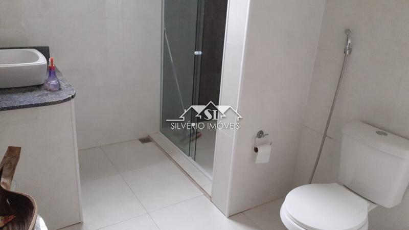Casa para alugar com 4 quartos, 310m² - Foto 9