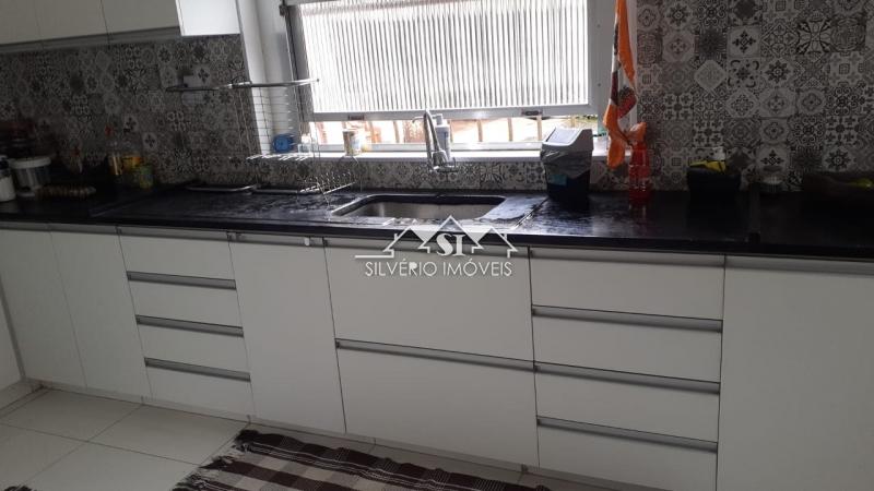 Casa para alugar com 4 quartos, 310m² - Foto 10
